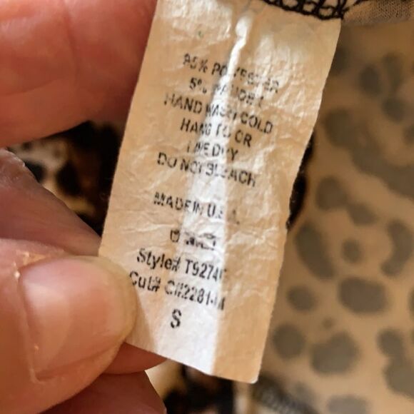 Rae Mode Size small oversized animal print top - Picture 6 of 6